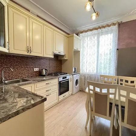 Luxury Apartment In The Center Chisinau Exterior photo