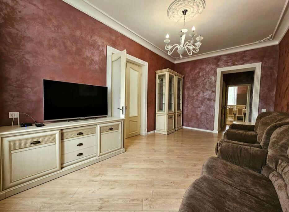 Апартаменты Luxury In The Center Кишинёв