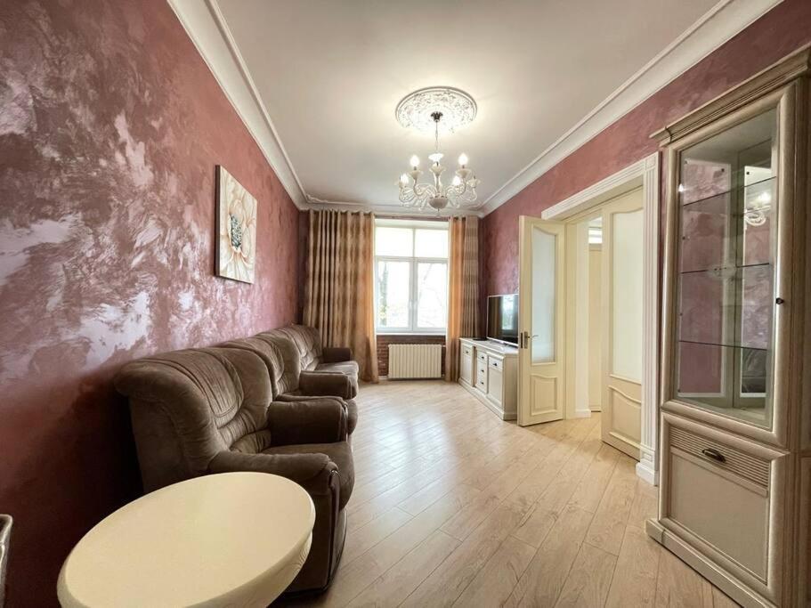 Luxury In The Center Кишинёв